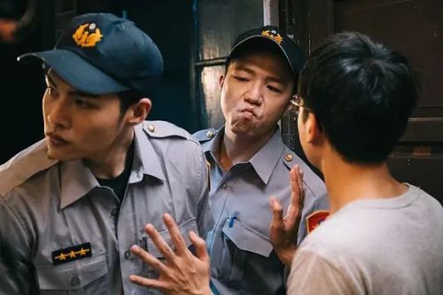 编剧头很痛