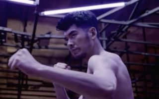 《热力营救》精彩片段：东南亚拳击赛，中国拳手决战马来拳王