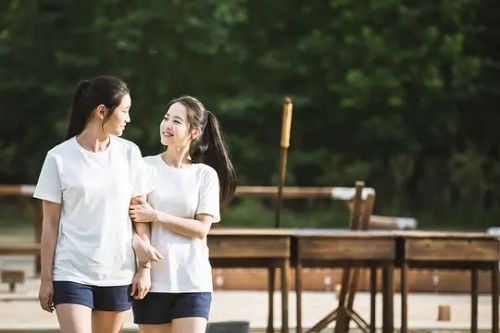 京城学校：消失的少女们