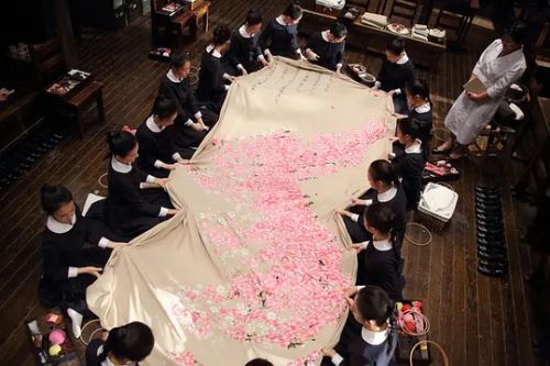 京城学校：消失的少女们