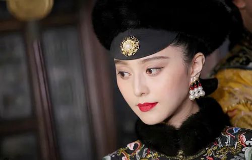 画框里的女人