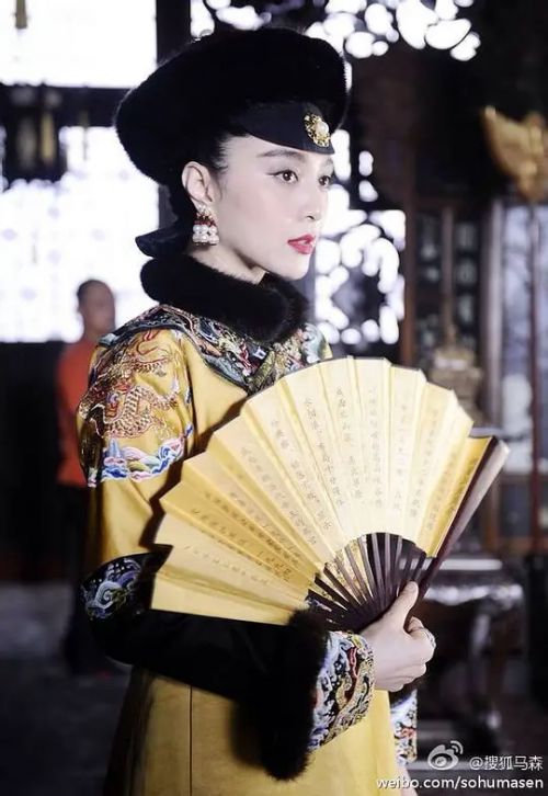 画框里的女人