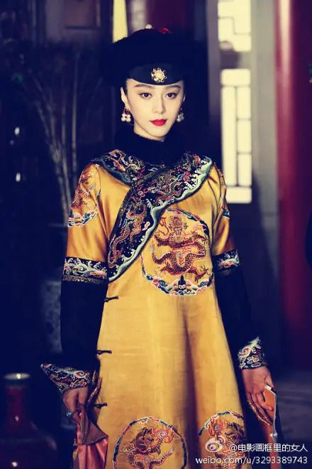 画框里的女人