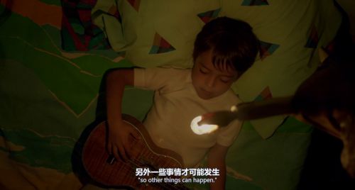 一个叫小小船的男孩