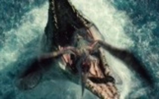侏罗纪世界：沧龙从水中一跃而出，连人带龙全都拖进了水中！