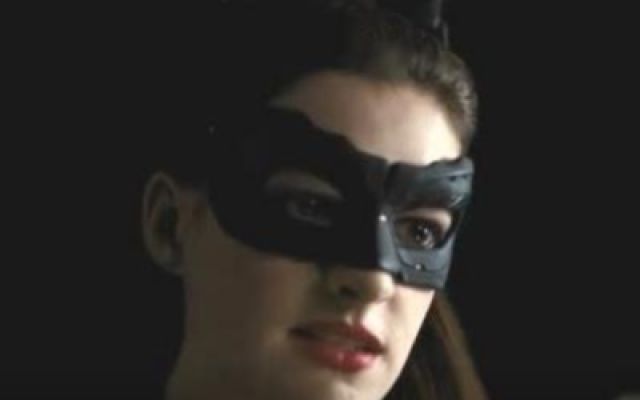 蝙蝠侠猫女携手作战，一个完美身材一个极致身手，打的罪犯无处遁形