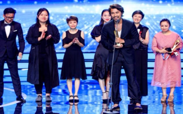 中国影片《活着唱着》问鼎上海国际电影节亚洲新人奖