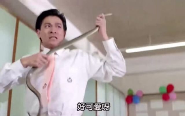 学校霸王：刘德华超级厉害，整蛊想要欺负他的同学！ 