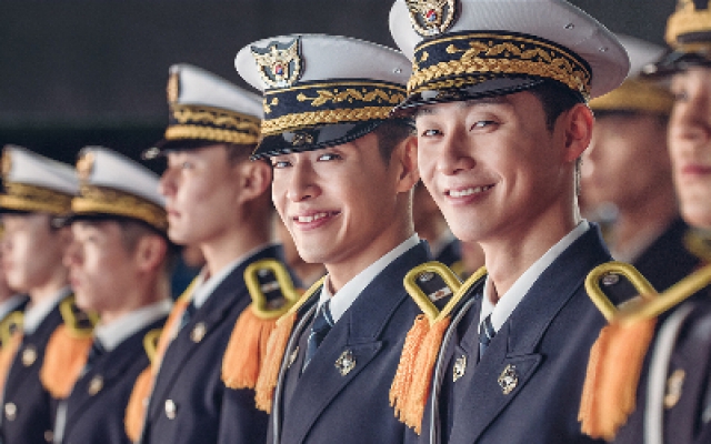 韩国动作喜剧《青年警察》，笑点超多！