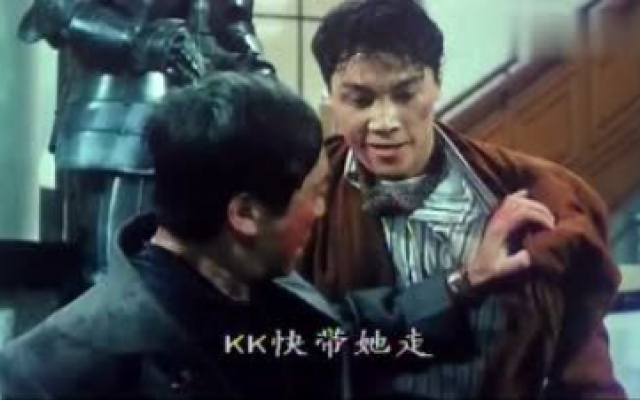 都市煞星：两方开始决战，关键时刻金鹰拿到了枪，终于干掉了黑豹