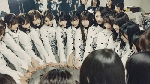 欅坂46纪录片：我们的谎言与真实 