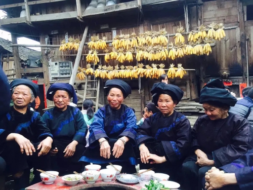 彩云深处