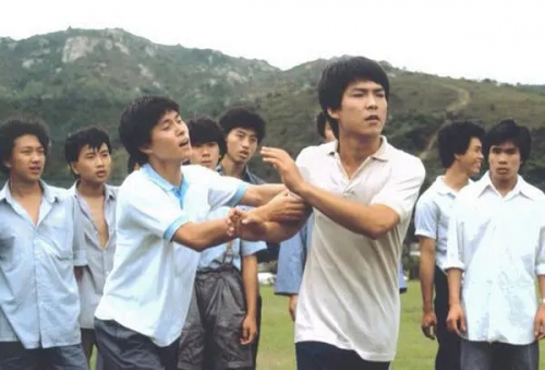 波牛