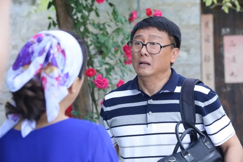 石头村变形记