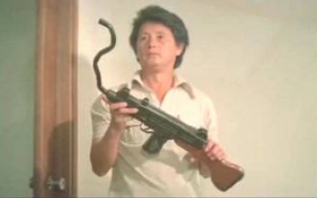 发钱寒：老板的保镖不中用，女秘书帮他请来一位高手，果然厉害！