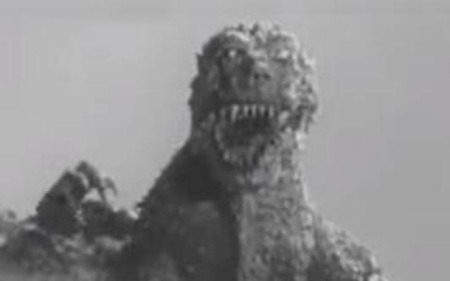 4分钟看完电影《哥斯拉1954》它首次登场, 东京就成了废墟!