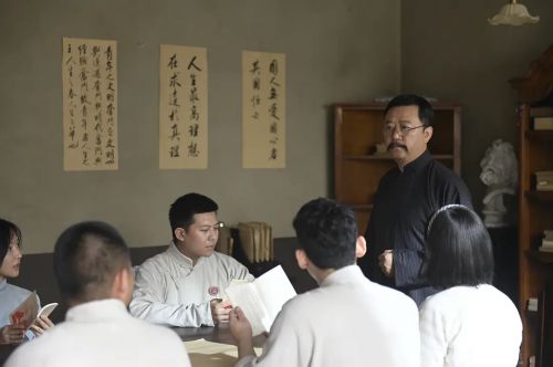 追光