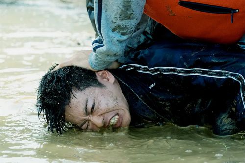 致那些得不到保护的人 護られなかった者たちへ