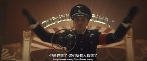 怪人出街
