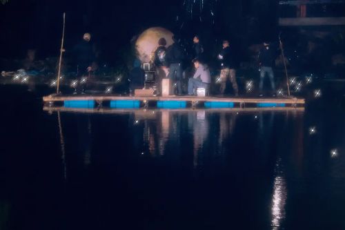 不要再见啊，鱼花塘