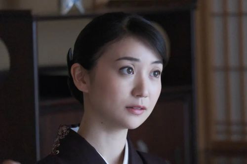 天间庄的三姐妹 天間荘の三姉妹