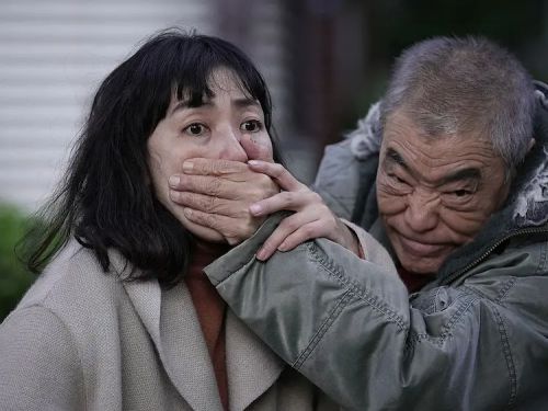 在公交车站直到黎明 夜明けまでバス停で