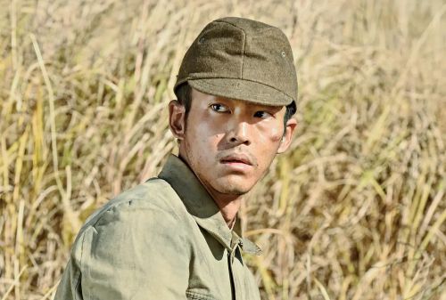 来自收容所的爱 ラーゲリより愛を込めて