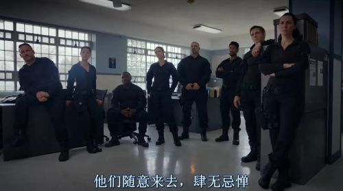 反恐特警组：潜龙突围