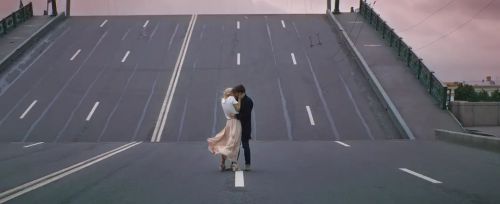 不久再相见