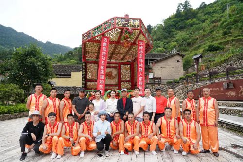 相见在鸾峰桥