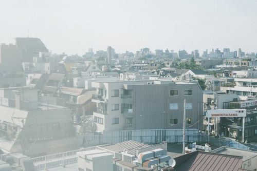 在街上 街の上で