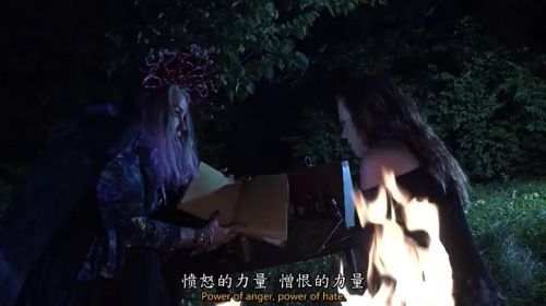 小丑龙卷风