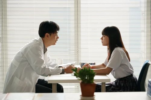 你和我一样不正常 まともじゃないのは君も一緒