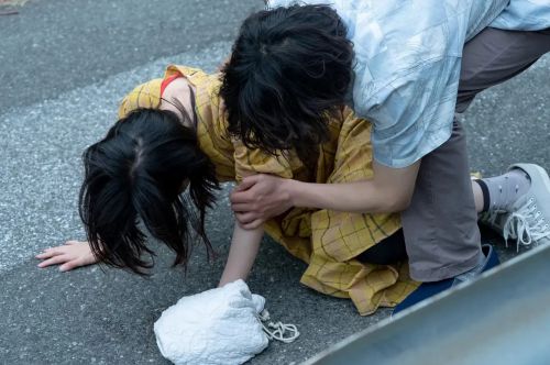生而抱歉 生きててごめんなさい