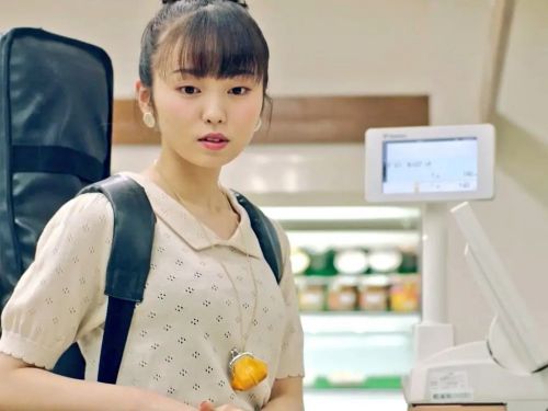 滚动的玻璃球 転がるビー玉