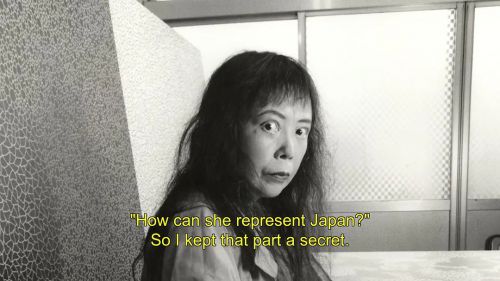 草间弥生的生活
