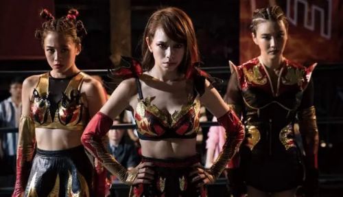 女优，摔吧！ 女優，摔吧！