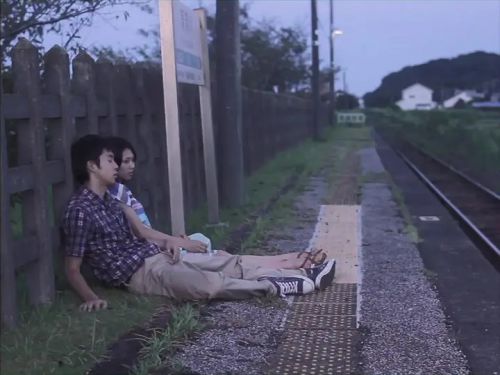 河畔的朔子