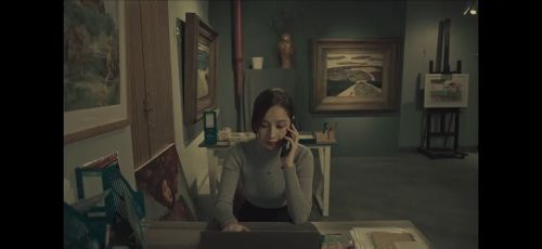 抽象画中的越南少女2