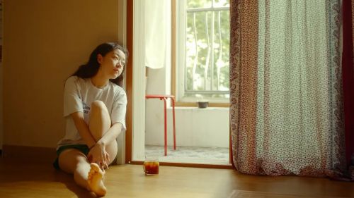 紫菜卷女孩