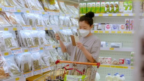 紫菜卷女孩