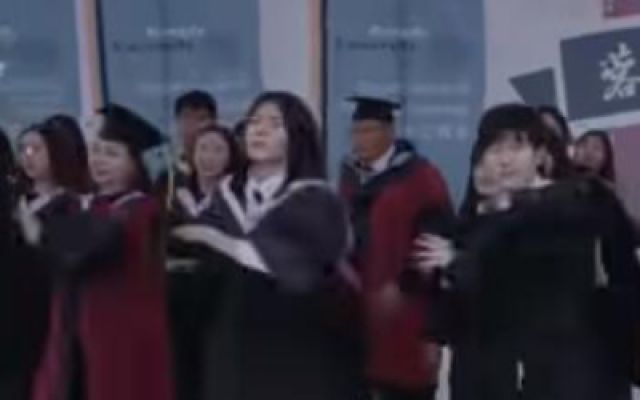 《表白吧！在毕业前》片尾曲《霓虹甜心》MV