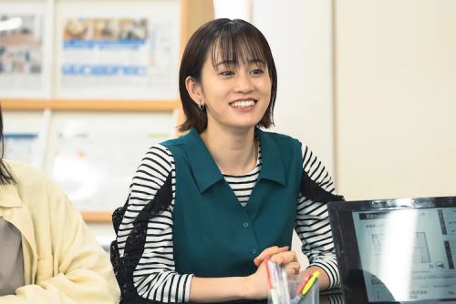 不愿恋爱的雀斑小姐