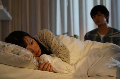 你在月夜里发光