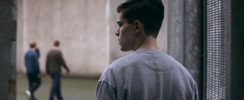 少年囚徒