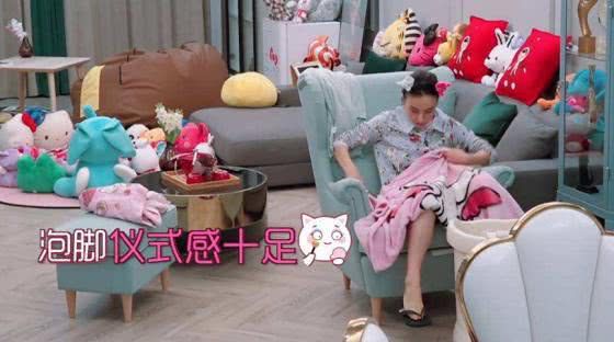 吴昕颜值状态回春，笑容甜美更自信满满，自爆已经调整好心态