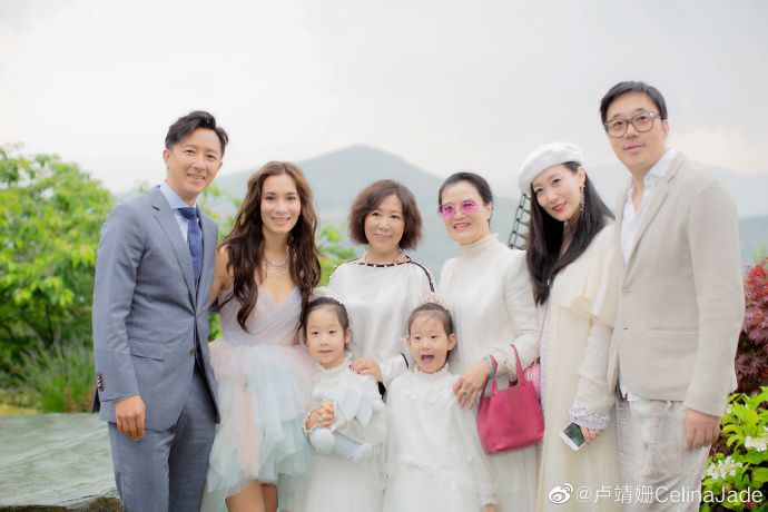 卢靖姗回顾梦幻婚礼分享心情 感恩韩庚及家人朋友的支持