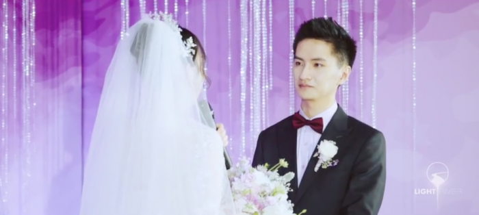 童年男神李瑞婚礼现场视频曝光 与妻子对视亲吻超甜
