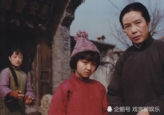京味老电影，一首送别勾起无数人的回忆，老北京再现让人回味悠长