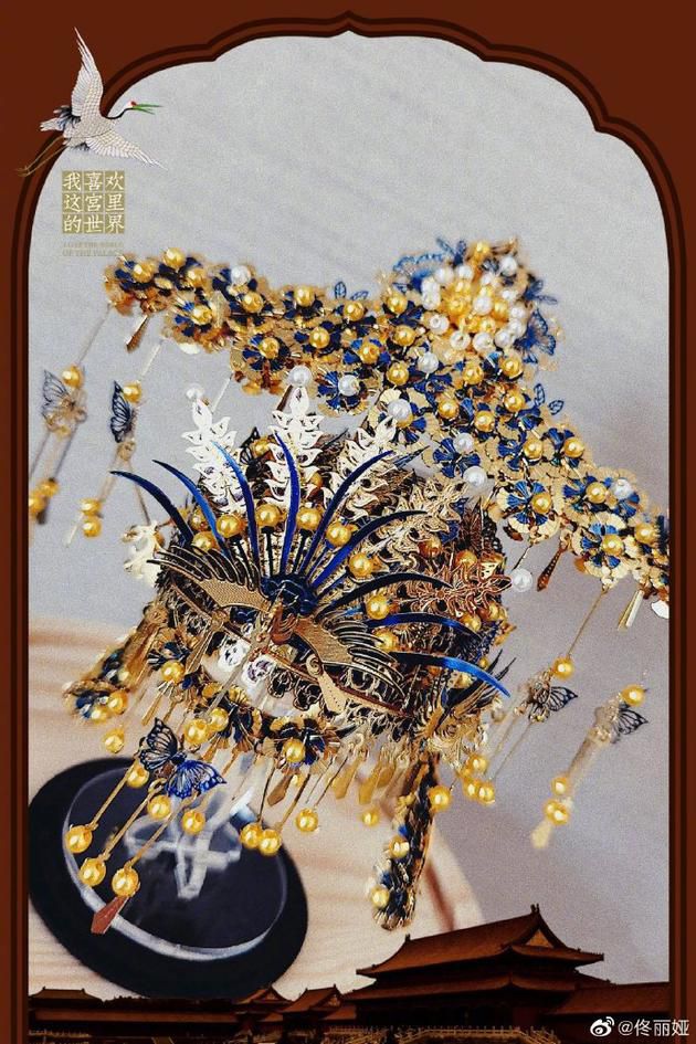 佟丽娅做手工堪称专业 画古风妆容自拍明艳动人